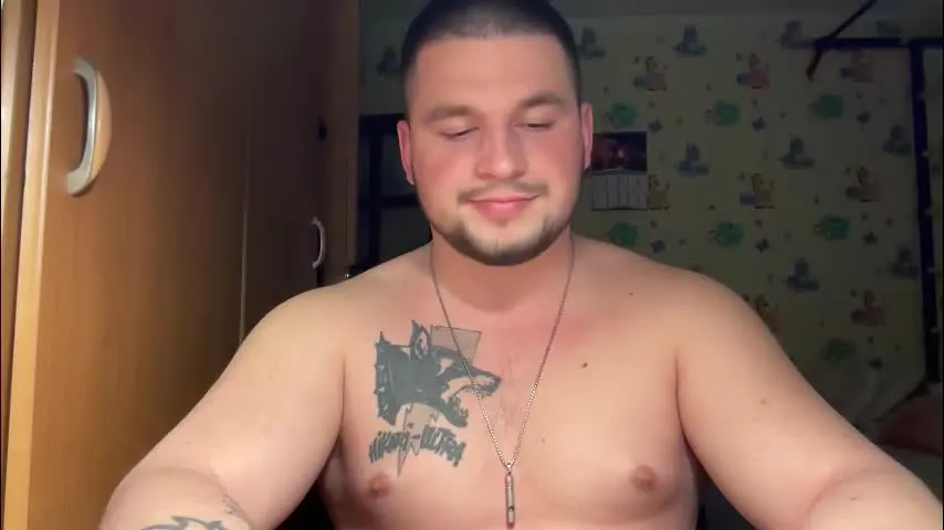 chiraq1945 — Мне срочно нужно собрать деньги на операцию моей матери 16-го числа. [осталось 24950 токенов] #bi #gay #straight #cute #ukraine