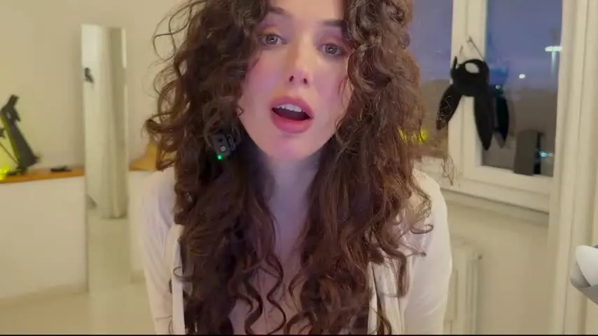 cleopatra_sinns — GOAL: who wants to take control of me tonight? [394 tokens left]