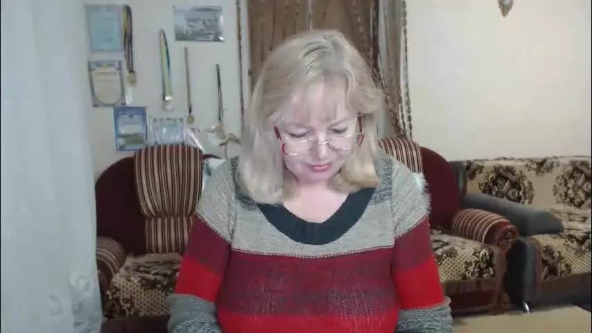 evelynloveshy — Goal: be in one underwear #bigboobs #natural #milf #curvy #shy - Next Goal: Topless