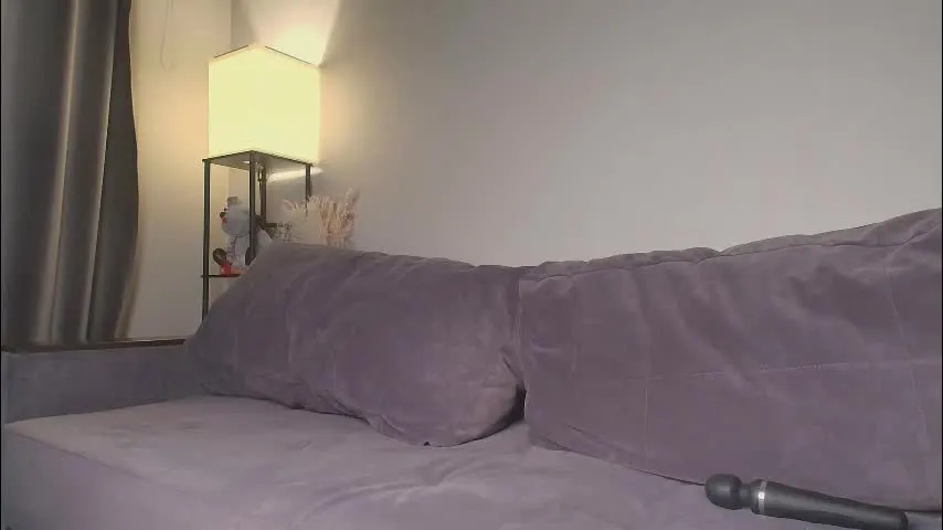 onlykira — GOAL: PUSSY SPREADS EVERY 300TK [1409 tokens remaining] Welcome here! #18 #bigboobs #natural #teen #young