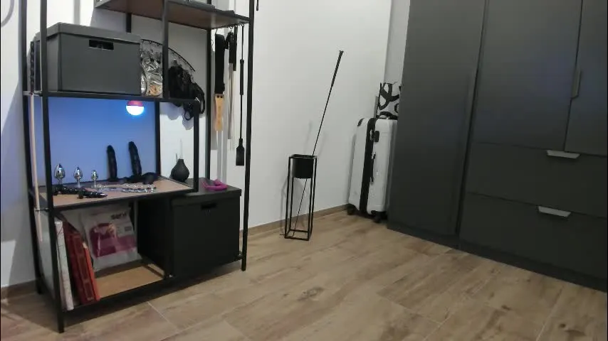 pampersandspanking — wetting Jeans or Leggings #german #jeans #wet #spank [500 tokens remaining]