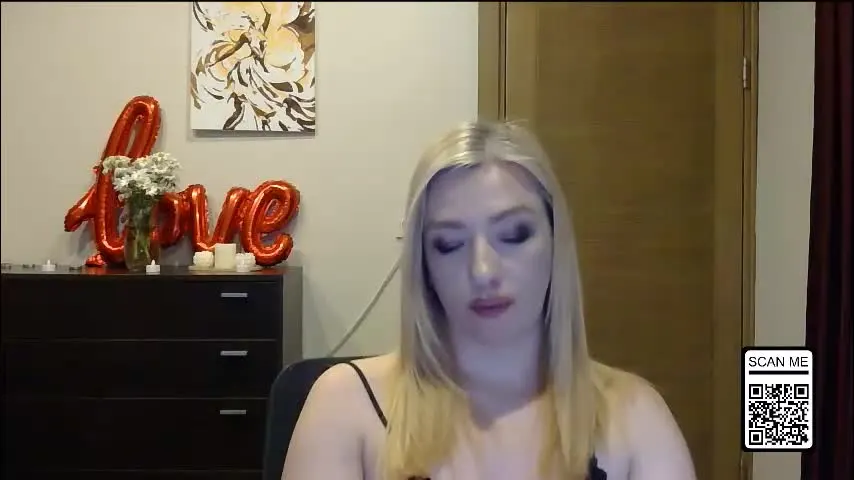 wild_silk_desire — Hi I am new rude please Goal: Sexy dance ) [169 tokens remaining] #new #shy #milf #pvt #natural